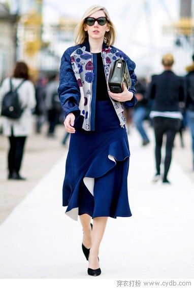 運(yùn)動(dòng)時(shí)尚風(fēng)潮之下用小夾克聊表秋意 運(yùn)動(dòng)時(shí)尚風(fēng)潮之下用小夾克聊表秋意