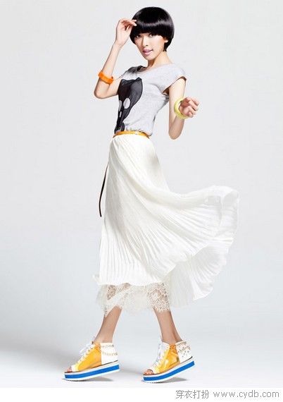 體會服飾與歌曲里的情感語言