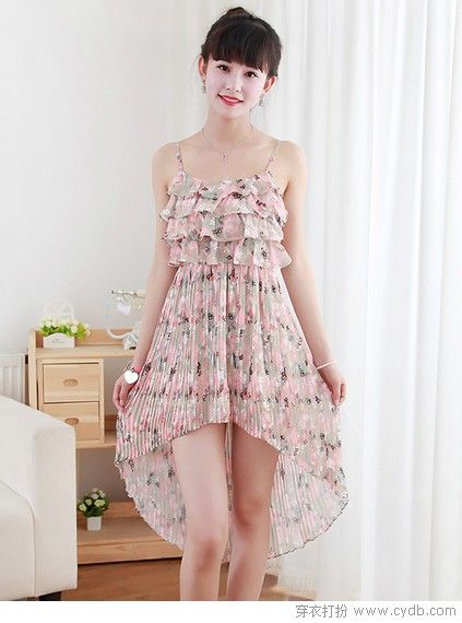 無(wú)吊帶裙不成夏天 無(wú)吊帶裙不成夏天