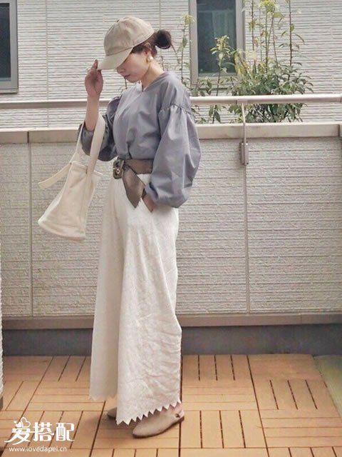 春季米色小清新穿搭，秒變氣質(zhì)鄰家女孩