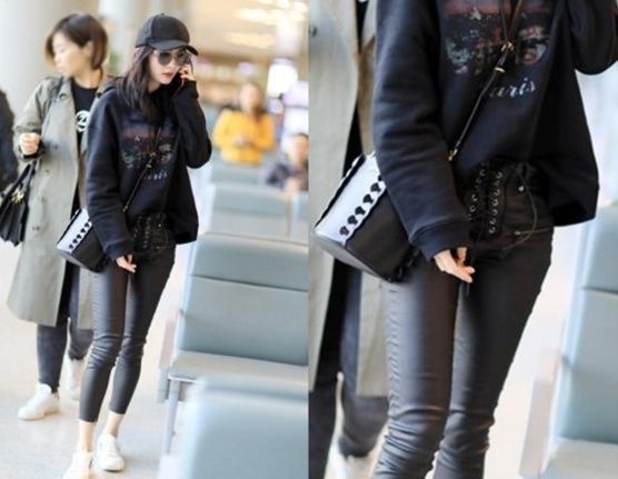 白百何首次攜子現(xiàn)身？這還是以前的“時(shí)裝精”么