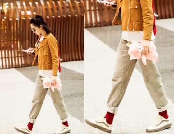 白百何首次攜子現(xiàn)身？這還是以前的“時(shí)裝精”么