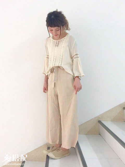 春季米色小清新穿搭，秒變氣質(zhì)鄰家女孩