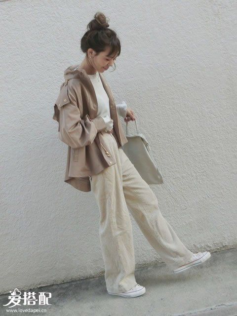 春季米色小清新穿搭，秒變氣質(zhì)鄰家女孩