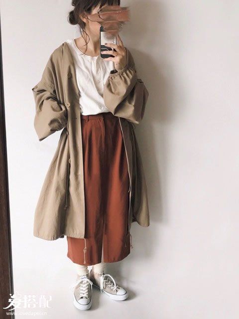 春季米色小清新穿搭，秒變氣質(zhì)鄰家女孩